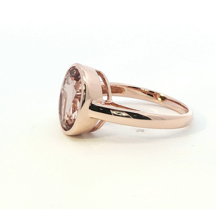 Oval Morganite Ring in 9ct Rose Gold