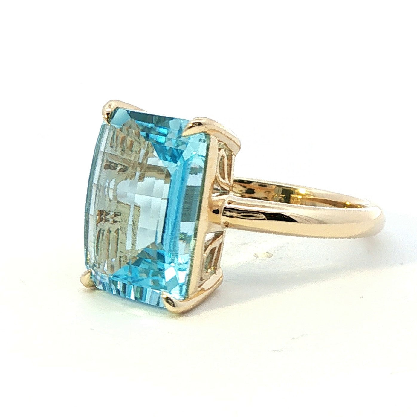 8.6ct Blue Topaz Dress Ring set in 9ct Yellow Gold